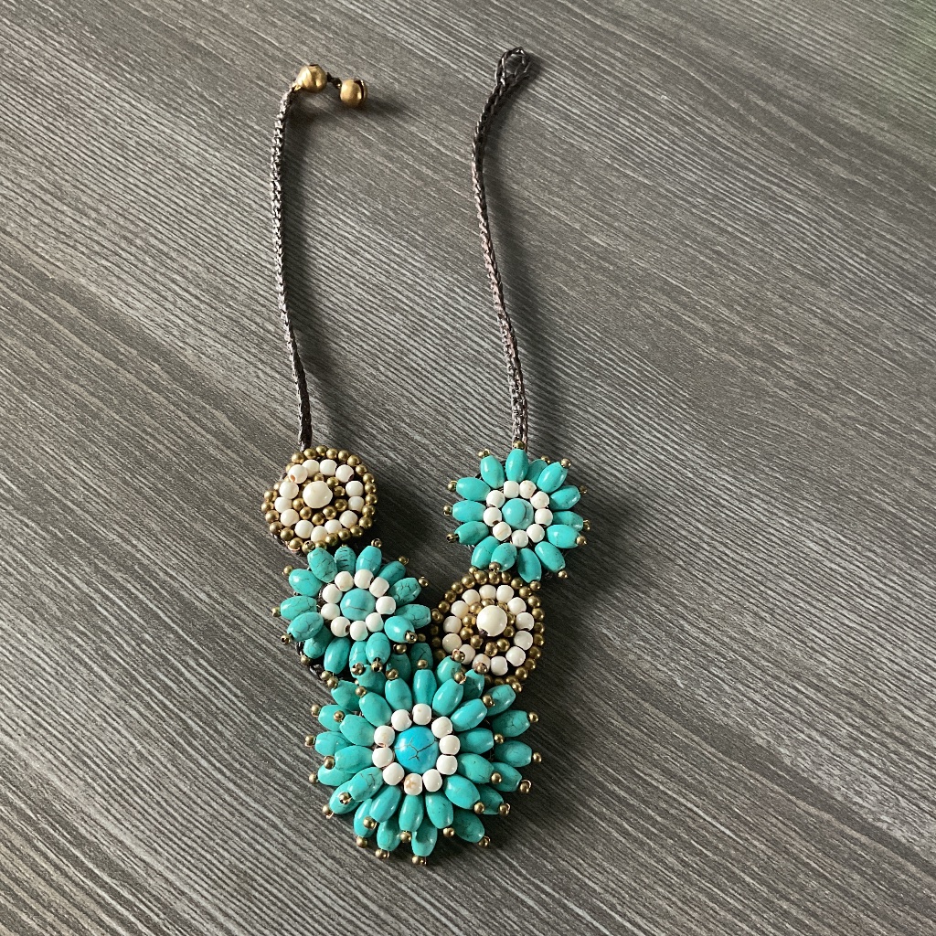 Previously Loved Vintage Beaded Flower Necklace Previously Loved Vintage Beaded Flower Necklace